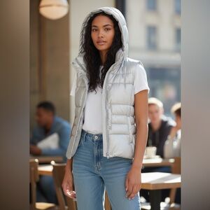 Michael Kors Hooded Puffer Down Vest